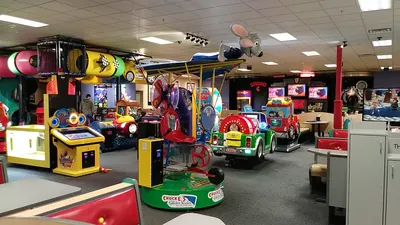 Chuck E. Cheese birthday party venue in Sterling, VA