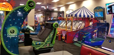 Chuck E. Cheese birthday party venue in Miami, FL
